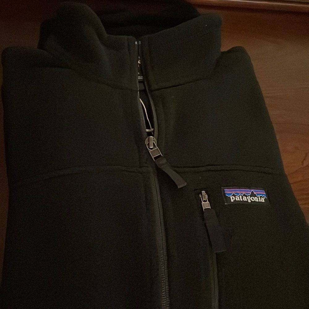 Black Patagonia Fleece
